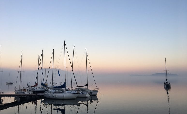 manfaat dan kegunaan survey batimetri untuk pengembangan pelabuhan dan konstruksi pembangunan di daerah pantai